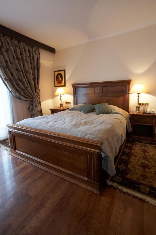 Aeton Melathron Hotel - 8