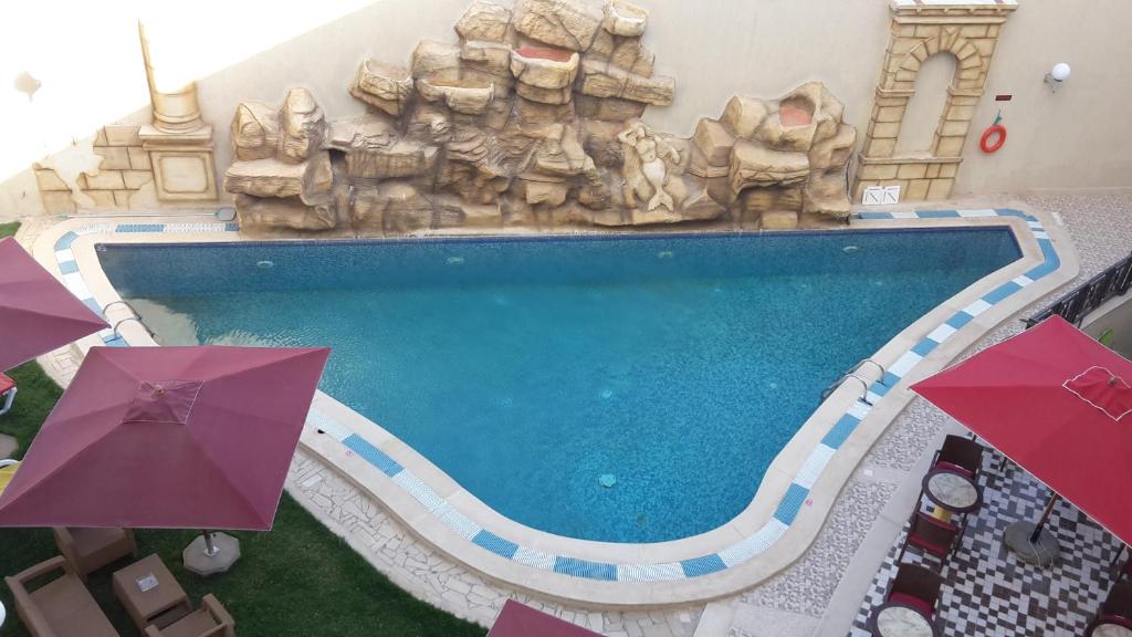 Bazén v ubytování Hotel Julius nebo v jeho okolí