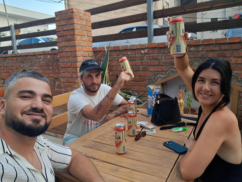 Nápoje v ubytování Saranda Poseidonas Hostel