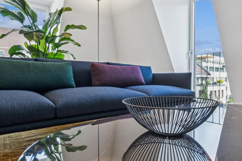 Luxury Penthouse Apartments With Solar Panels In Zurich Reference: Horizon Home Bahnhofstrasse Löwenstrasse Penthouse Zurich Updated