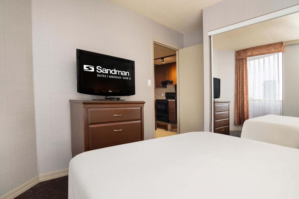 Sandman Suites Vancouver on Davie - Resim 21