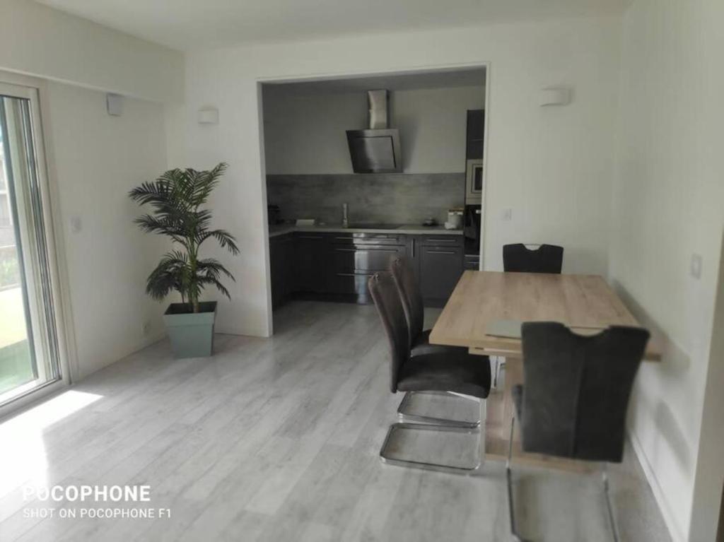 Kuchyňa alebo kuchynka v ubytovaní ETOILE Cosy 2 p, tout confort, 10 min Croisette