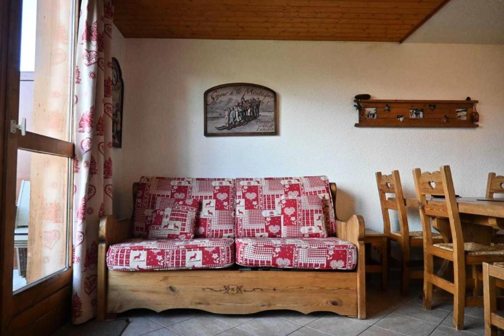 Photo de la galerie de l'établissement Résidence Petite Ourse A - Appartement 3 pièces 7 personnes à Vallandry proche des pistes MAE-2177, à Peisey-Nancroix