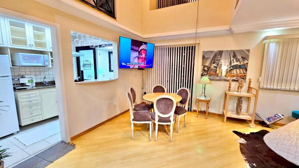 Kuchyňa alebo kuchynka v ubytovaní Flat Apart hotel c/dois quartos em Moema SP