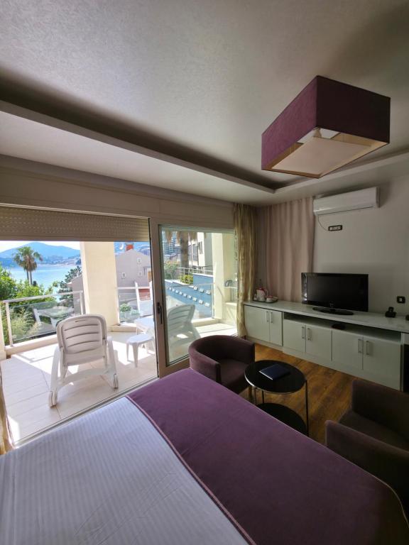 Kuchyň nebo kuchyňský kout v ubytování Meridian Hotel