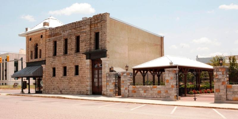 Imagen de la galería de JR's Chophouse B&B, en Jacksboro