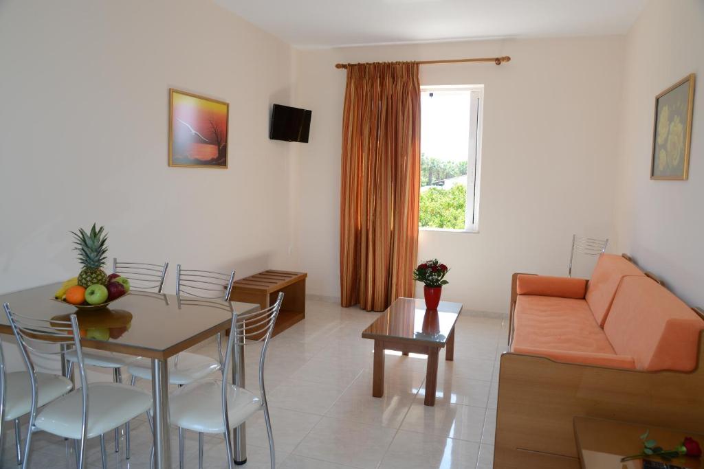 Posedenie v ubytovaní Maria's Filoxenia Suites