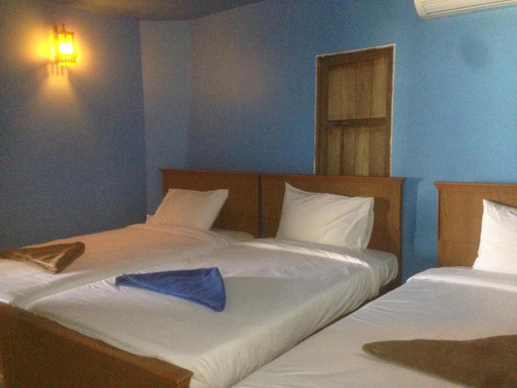 The Lazy Bar Guest House - Resim 6