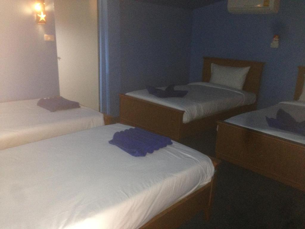 The Lazy Bar Guest House - Resim 17