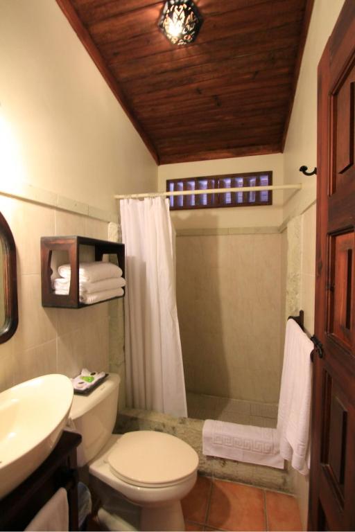Koupelna v ubytování Hotel Plaza Yat Balam