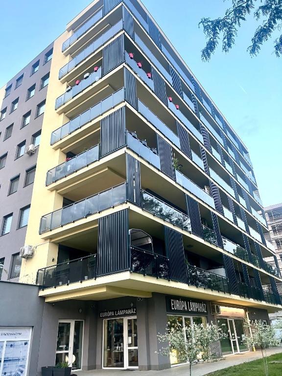 Budynek, w którym mieści się apartament