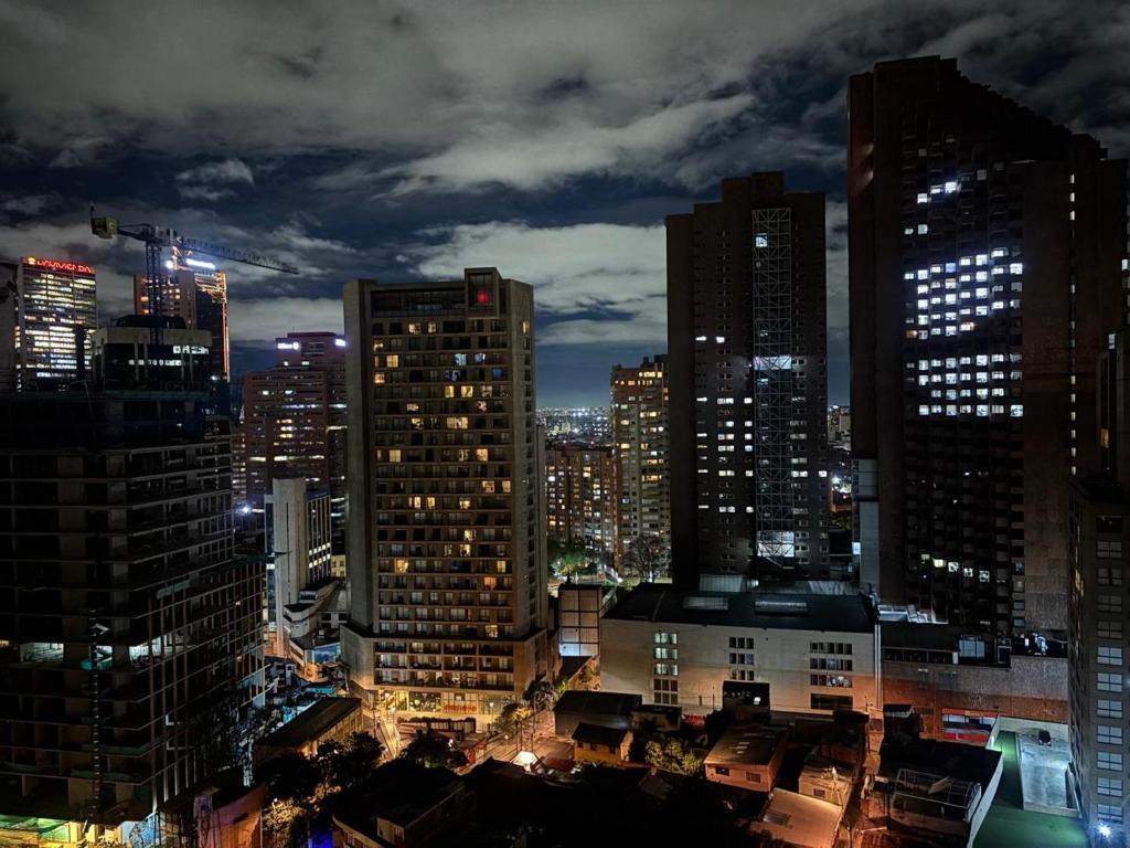 Nespecifikovaný výhled na destinaci Bogotá nebo výhled na město při pohledu z apartmánu