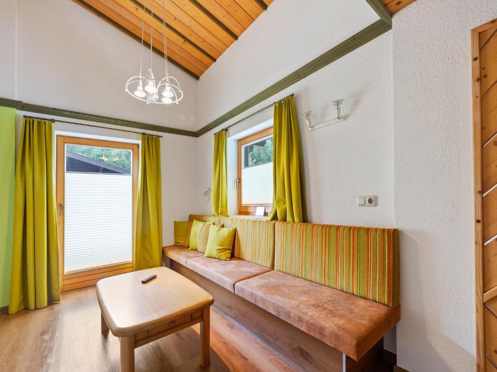 Posedenie v ubytovaní Apartment in Saalbach-Hinterglemm near Ski Area