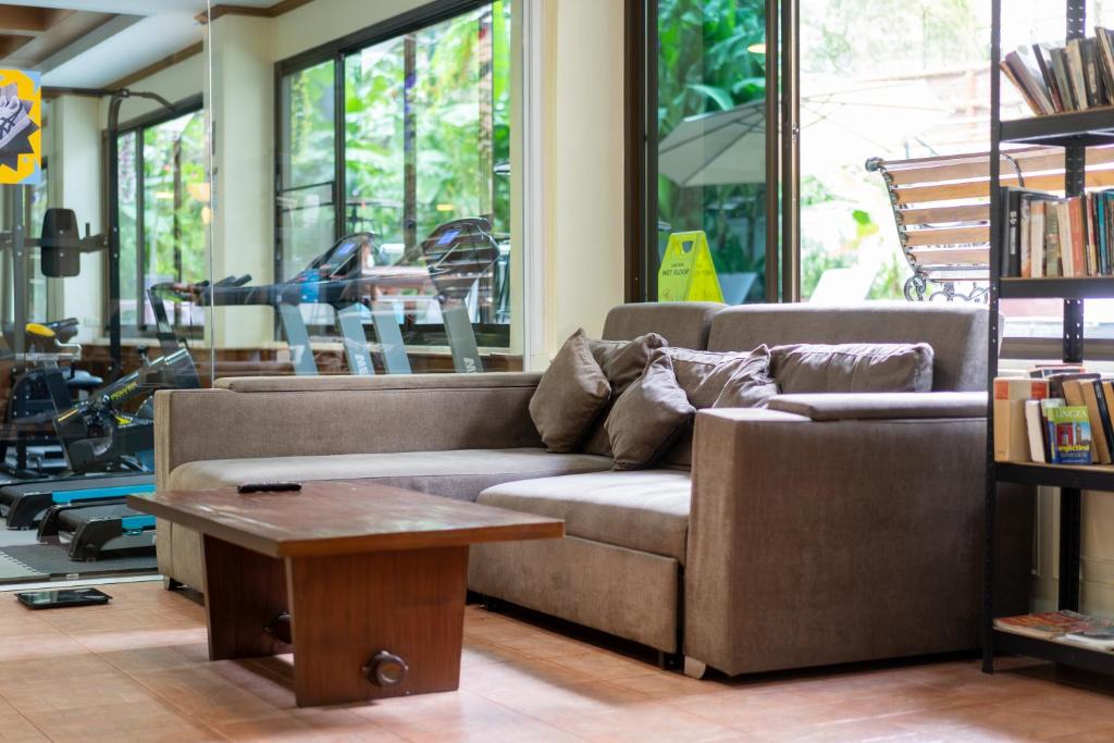 Patong Central Residence & Apartment - Resim 43