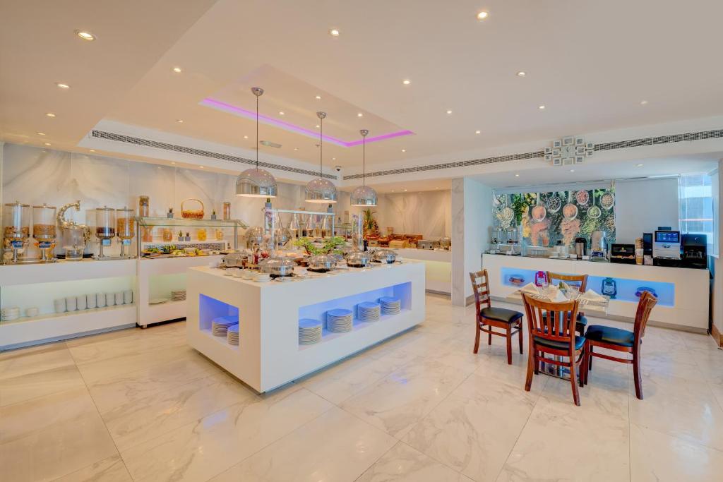 Hawthorn Extended Stay by Wyndham Abu Dhabi City Center - Resim 25