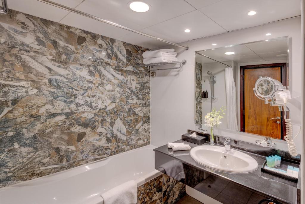 Hawthorn Extended Stay by Wyndham Abu Dhabi City Center - Resim 23