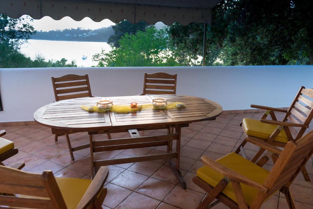 Fotografie z fotogalerie ubytování Villa Mitsa v destinaci Kolios