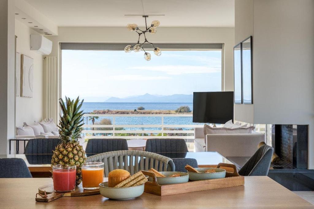 3 Bedroom Apartment Suite in Glyfada