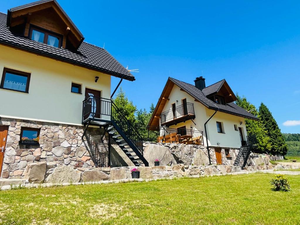 Budova, kde se prázdninový dům nachází