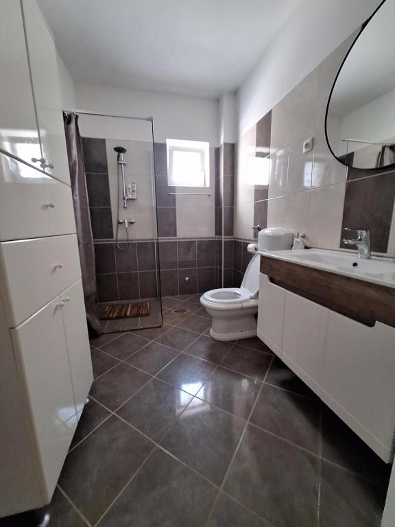 LUCY Apartments with heated saltwater pool and free private parking - 8