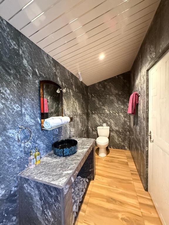 Koupelna v ubytování Guest Inn Avendra