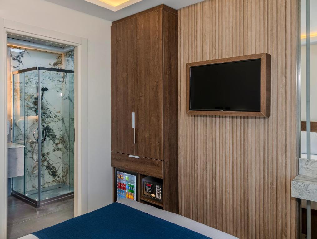 Airport Waves Hotel - 3