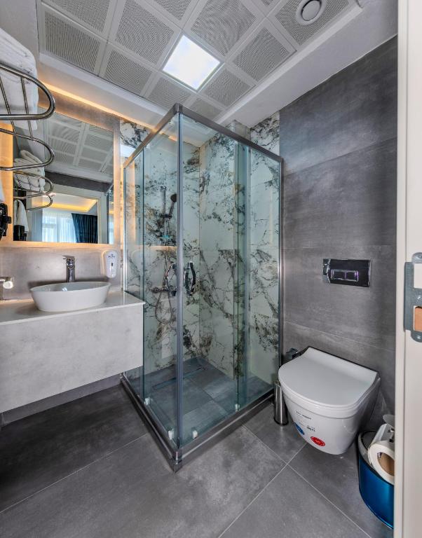 Airport Waves Hotel - 7