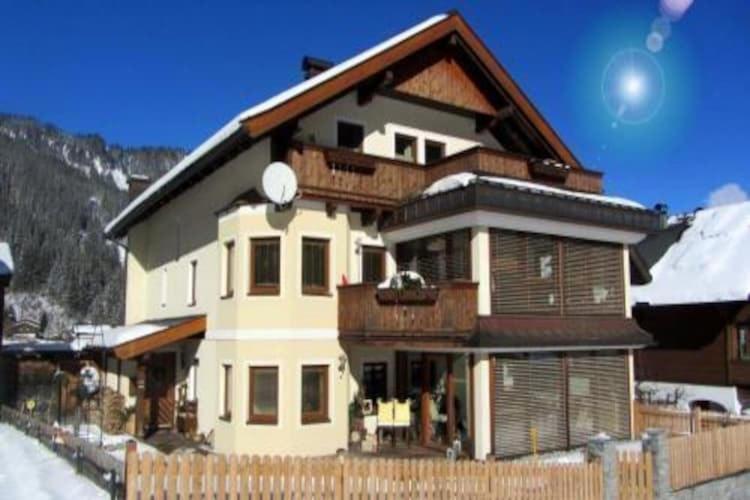 Výhľad na hory alebo výhľad na hory priamo z apartmánu