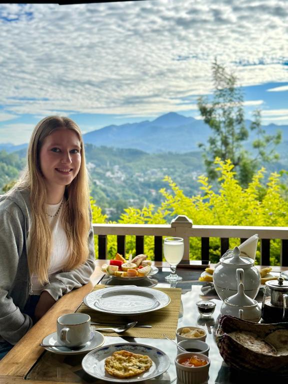 Nespecifikovaný výhled na hory nebo výhled na hory při pohledu z bed and breakfast