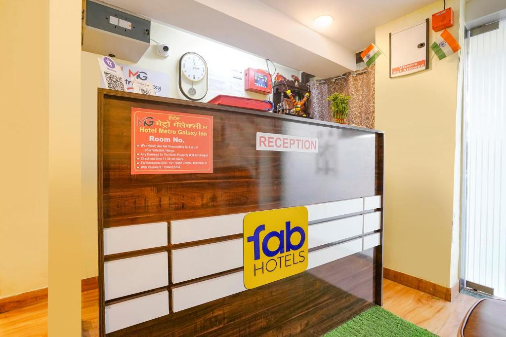 Kuhinja oz. manjša kuhinja v nastanitvi FabHotel Metro Galaxy Inn