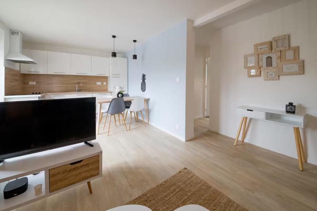 Η κουζίνα ή μικρή κουζίνα στο Appart avec 3 chambres et Jardin