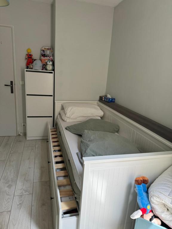 Photo de la galerie de l'établissement Belle Appartement proche aéroport 80m2, à Vitrolles