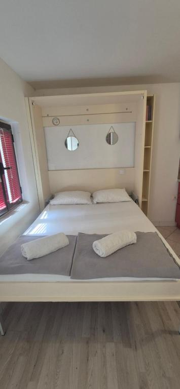 Postel nebo postele na pokoji v ubytování Majka 2 Apartments