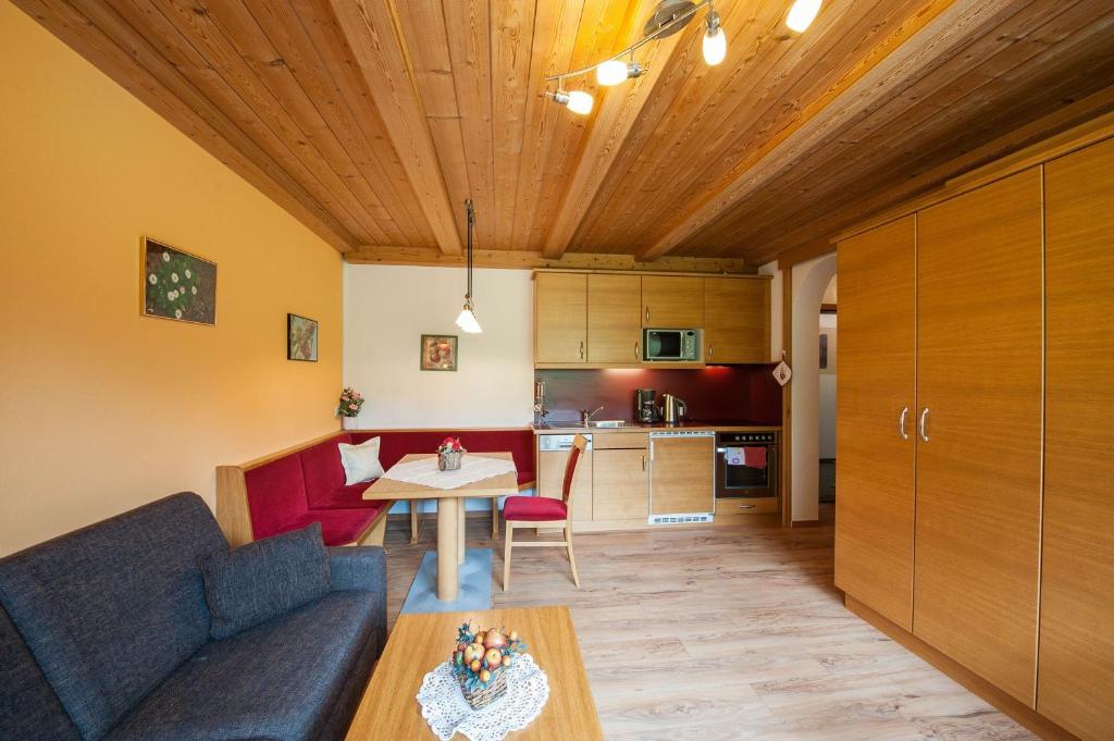 Kuchyň nebo kuchyňský kout v ubytování Gästehaus Alpenblick