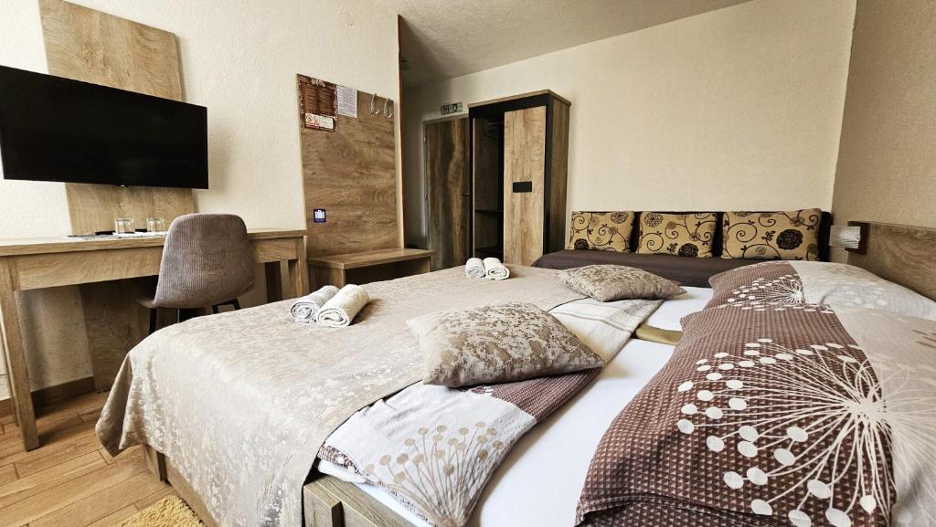 SEDRA Holiday Resort-Adults Only-Bed & Breakfastにあるベッド