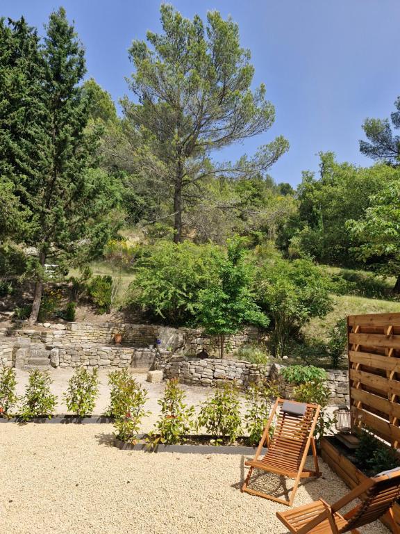 Cyprès du château - One-Bedroom Apartment With Garden View