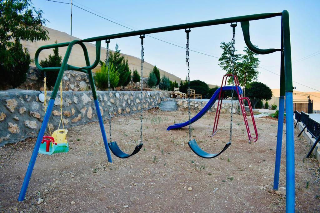 Ο χώρος παιχνιδιού για παιδιά στο Eyas Farm
