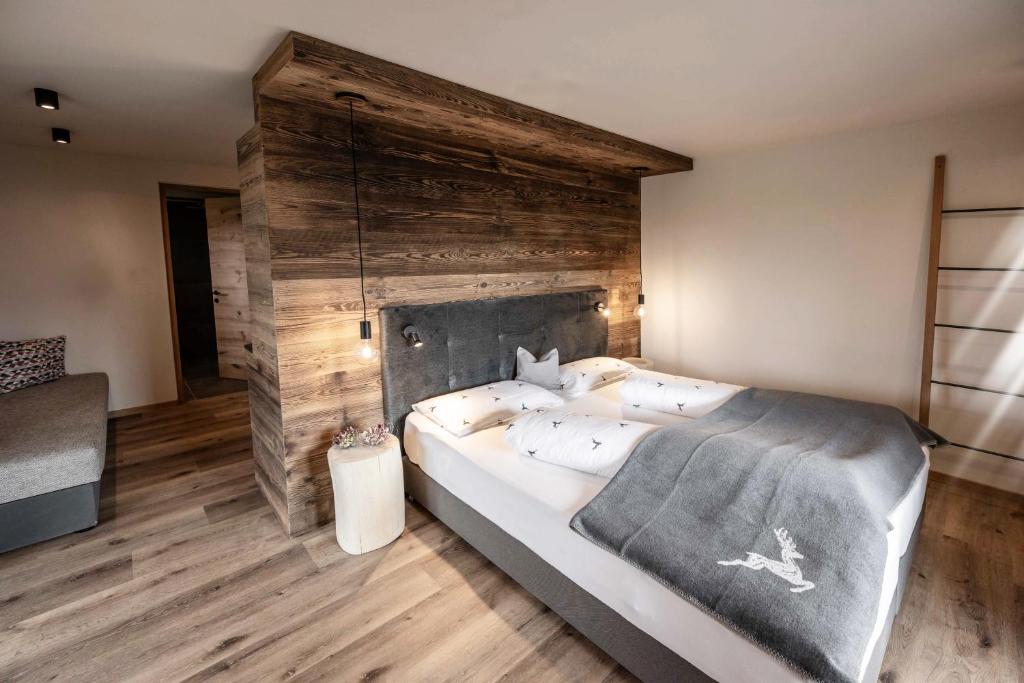 Postel nebo postele na pokoji v ubytování Appartement- und Wellnesshotel Winkler
