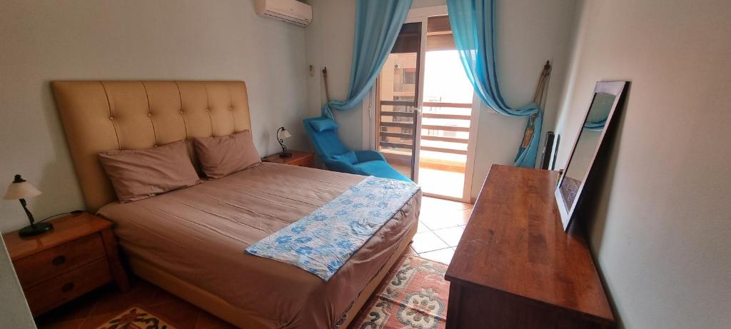 Postel nebo postele na pokoji v ubytování Beautiful apartment with pool 1 min far from beach