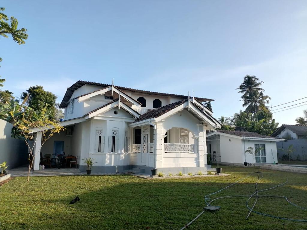 Gallery Detail: Villa Guru Nivasa Matara Updated Prices 2026