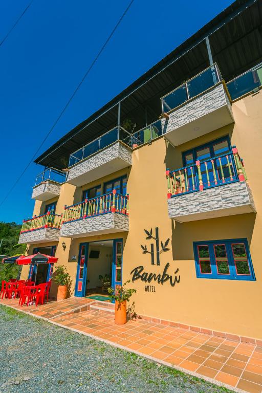 Budova, kde se hotel nachází