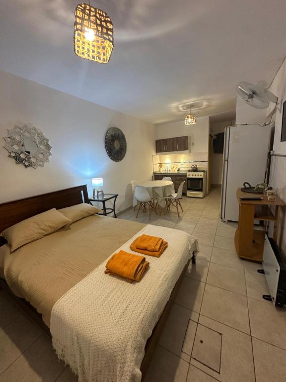 Køkken eller tekøkken på Dpto Cabildo temporario con cochera incluida