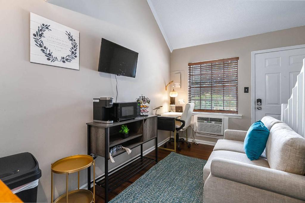 Central Cute Loft Downtown Raleigh, Raleigh (updated prices 2025)