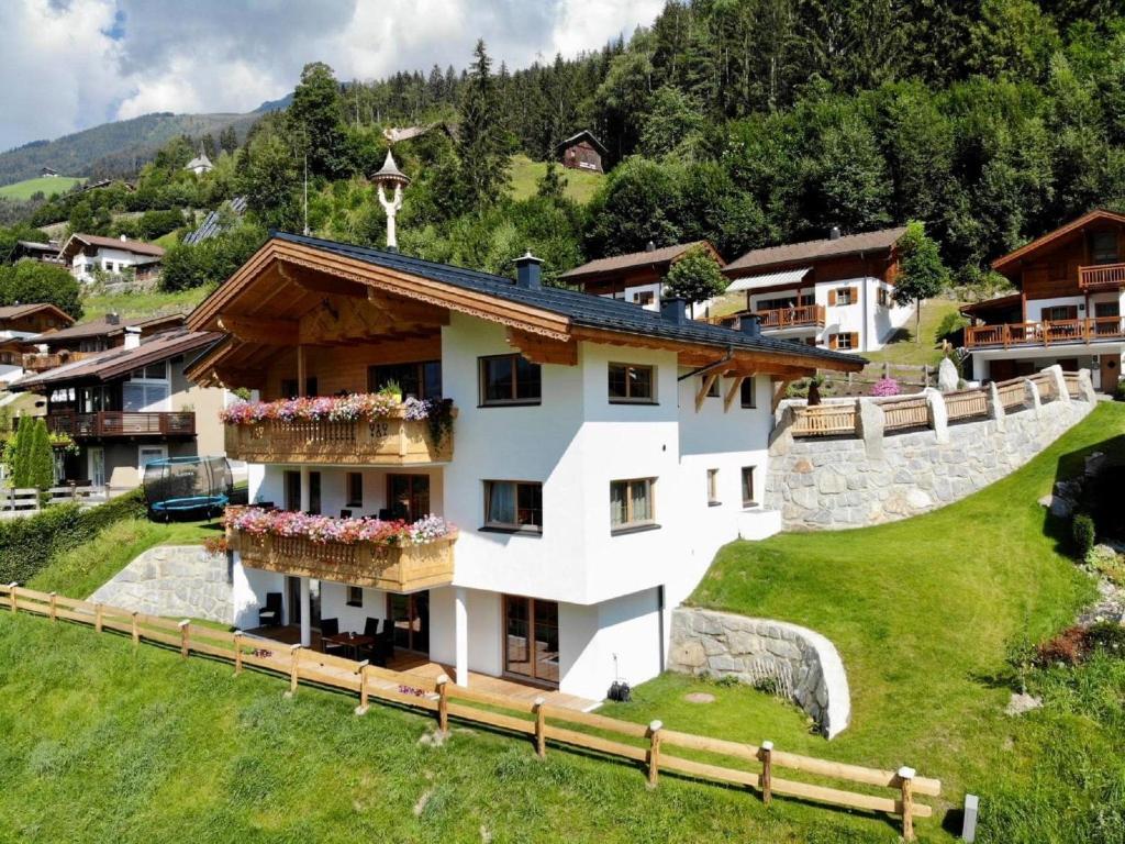 Nespecifikovaný výhled na hory nebo výhled na hory při pohledu z apartmánu