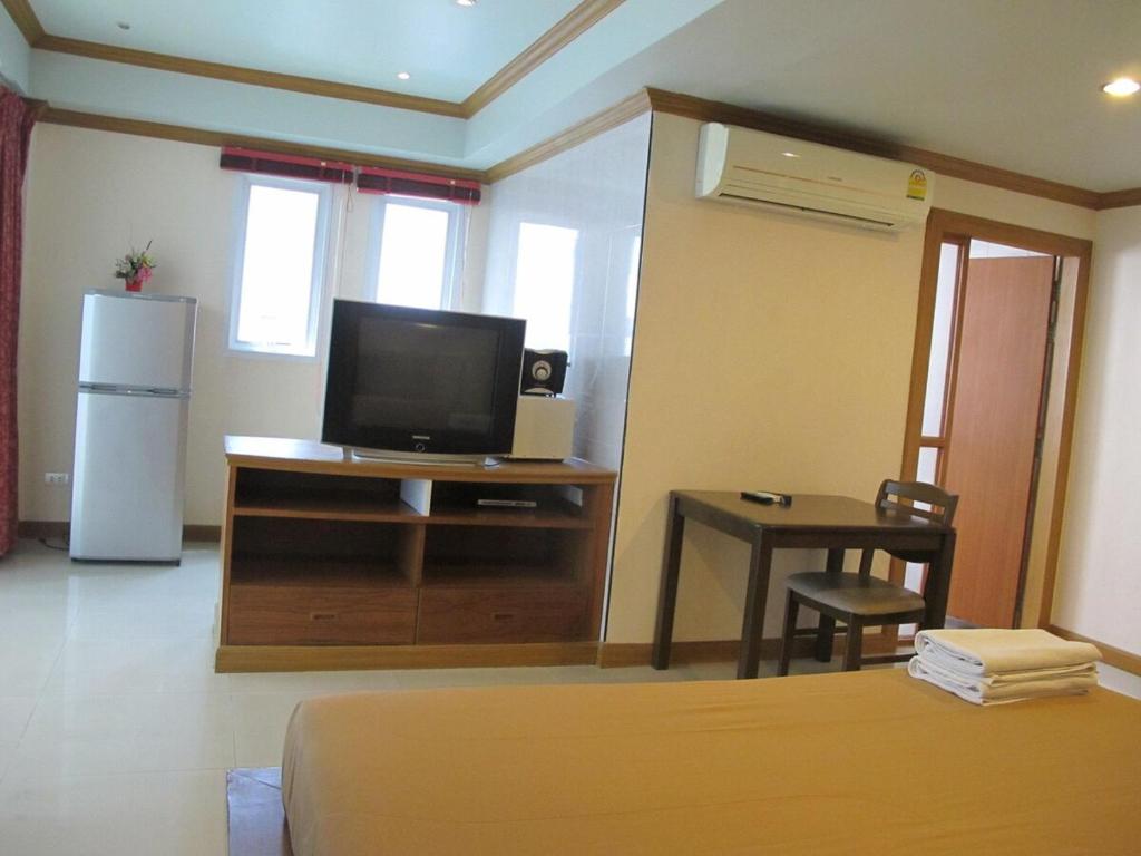 Rouge Service Apartments, Soi Buakhao - Resim 7