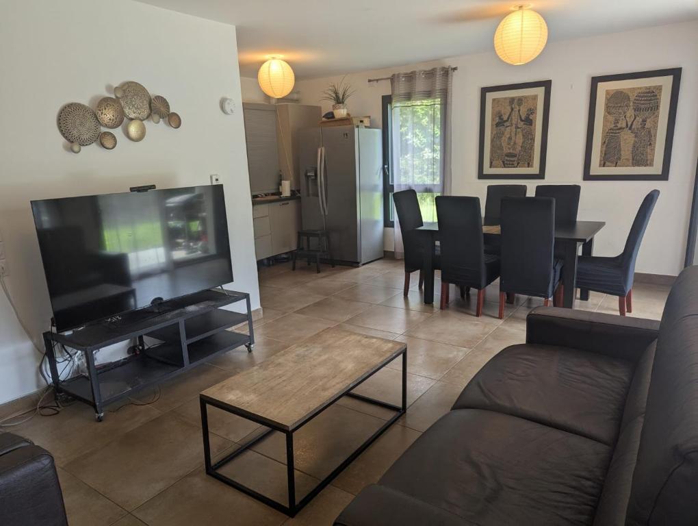 Photo de la galerie de l'établissement Flat less then 5km centre in the countryside, à Gaillard