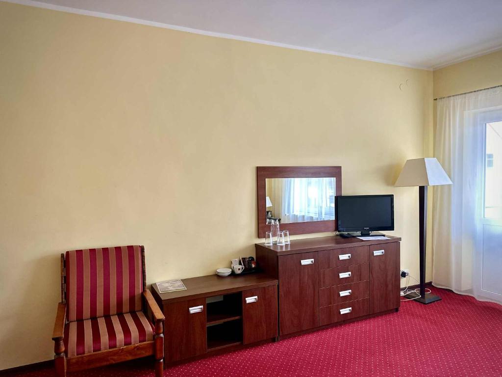 Hotel Mazury - Economy Double Room