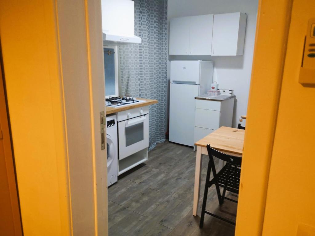 Kuchyň nebo kuchyňský kout v ubytování Stanze a Sud