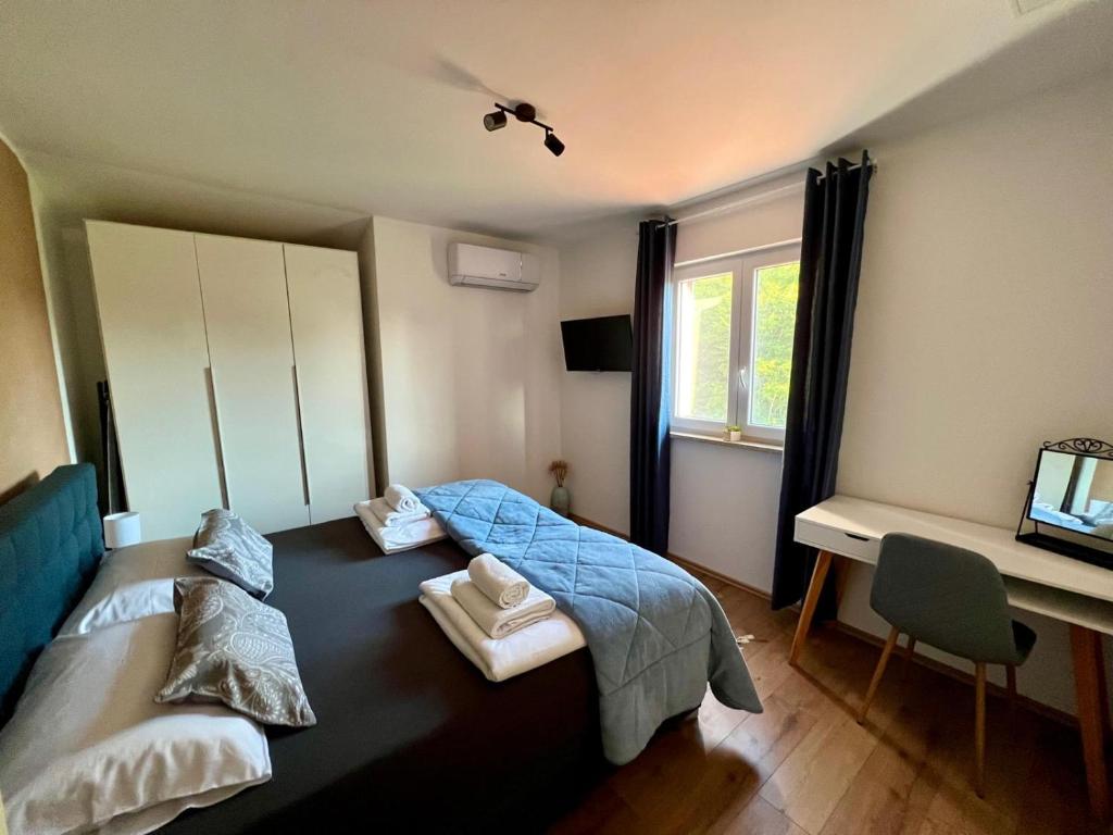 Posteľ alebo postele v izbe v ubytovaní Villa El Istria