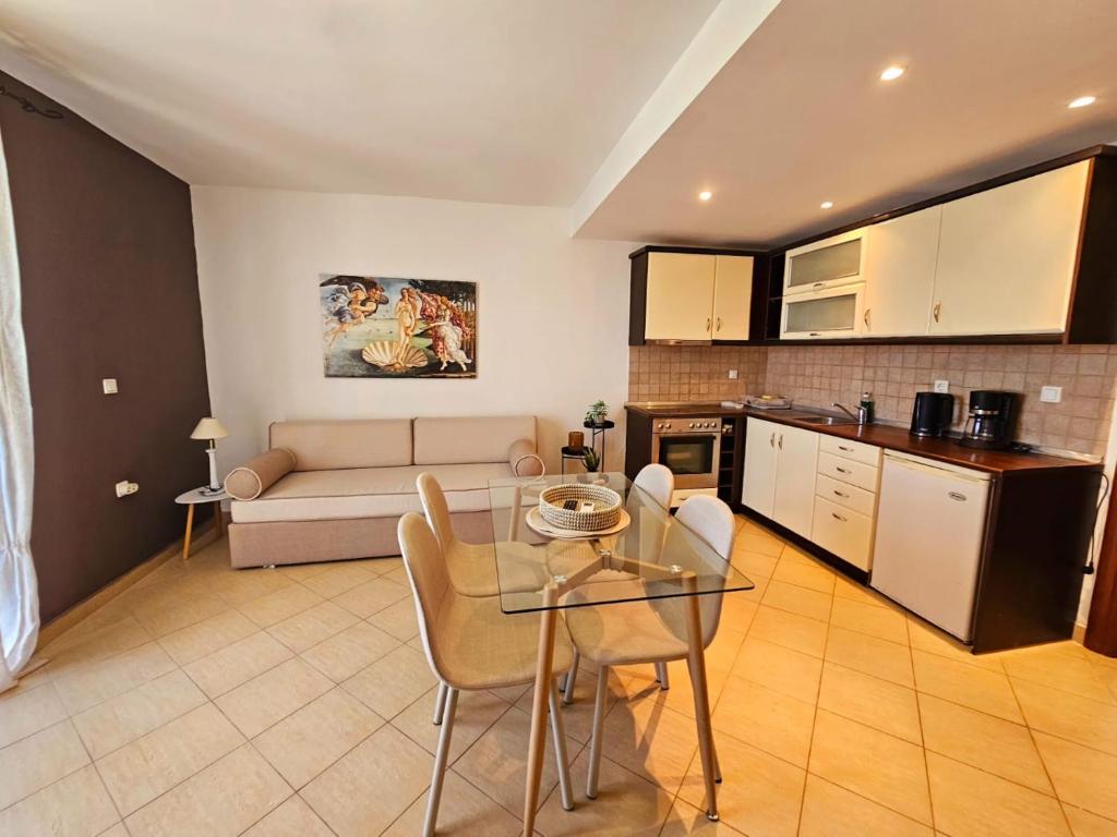 Kuchyňa alebo kuchynka v ubytovaní Corfu Dream Holidays Villas